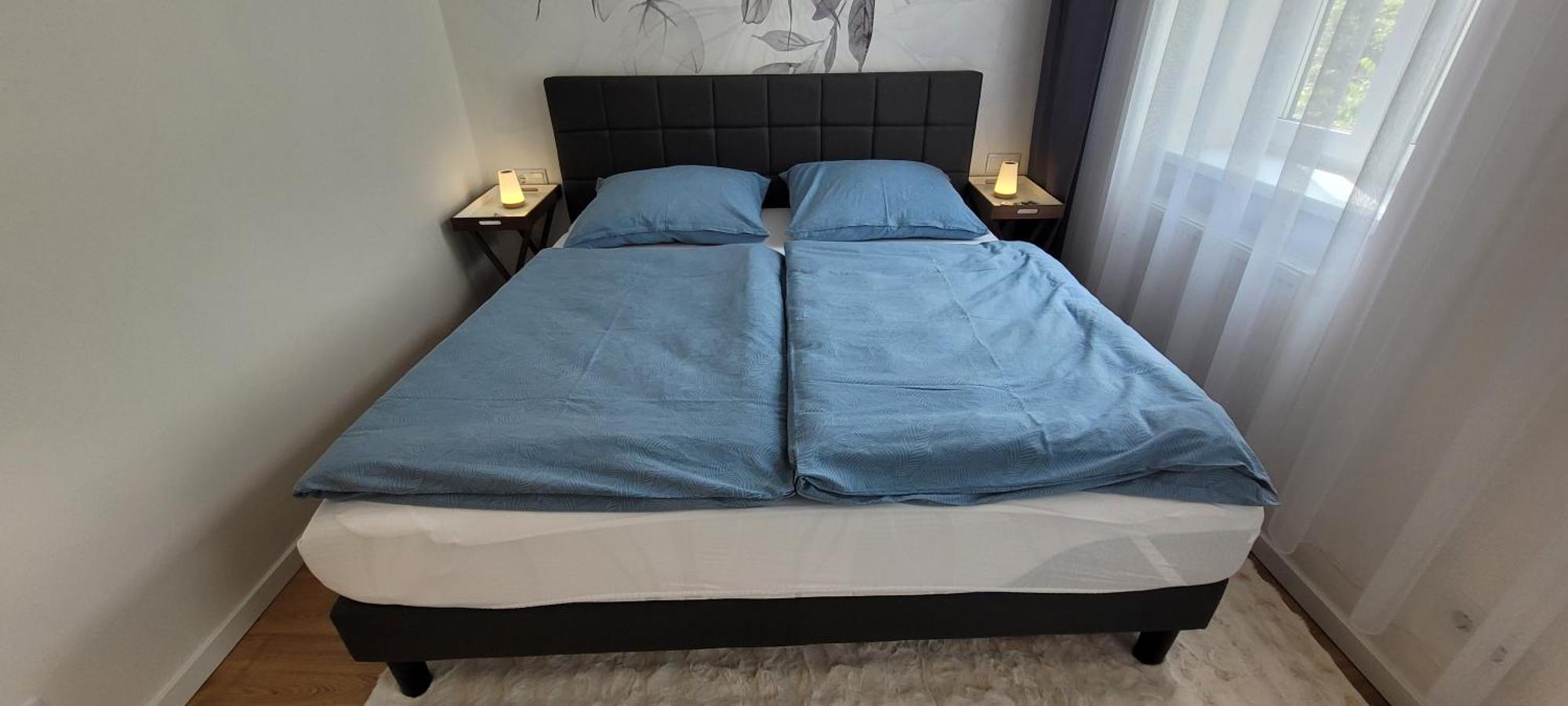 Altbauwohnung Mit Charme - Selbst Check In - Queensize Bett Vienna Luaran gambar